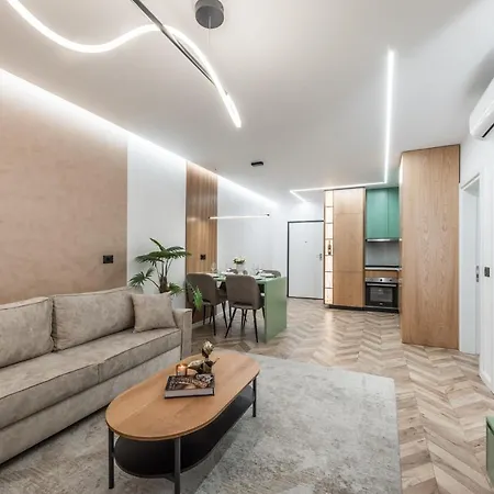 Apartment Tropical Palm Retreat-brand New
